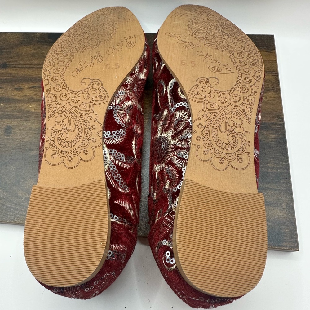 Naughty Monkey Burgundy Velvet Sequined Embroidered Flats Women's 6.5 - Picture 7 of 7